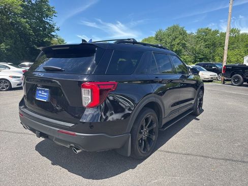 Used 2023 Ford Explorer ST-Line w/ Class IV Trailer Tow Package AWD/4WD image 5