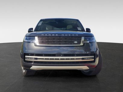 New 2025 Land Rover Range Rover SE