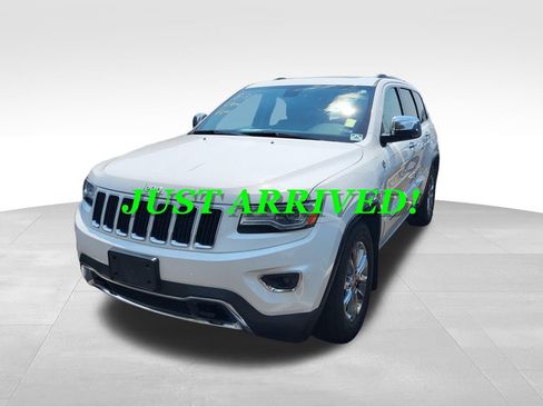 Used 2014 Jeep Grand Cherokee Limited w/ Luxury Group II AWD/4WD image 3