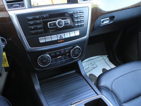 Used 2014 Mercedes-Benz ML 350 4MATIC image 21