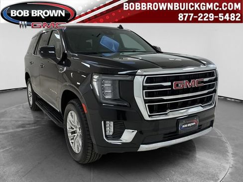 Used 2024 GMC Yukon SLT AWD/4WD image 1