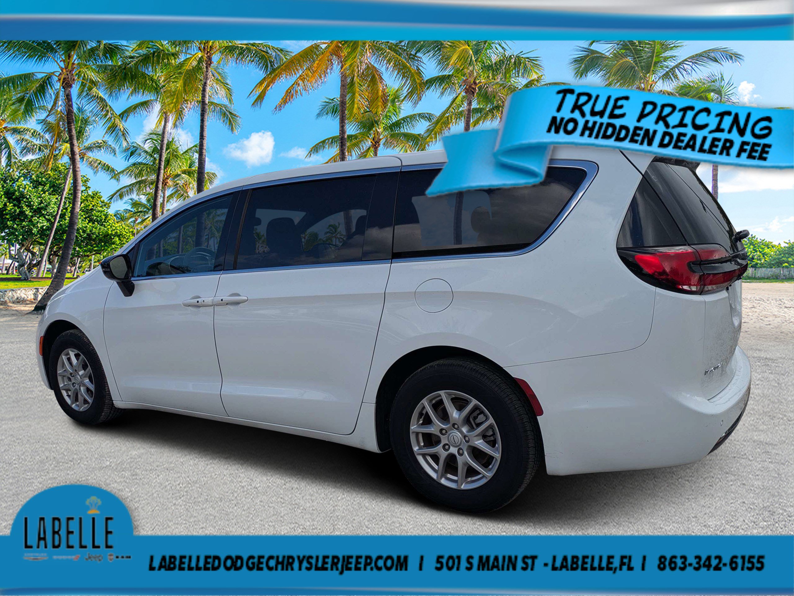 Used 2026 Chrysler Pacifica Select FWD image 5