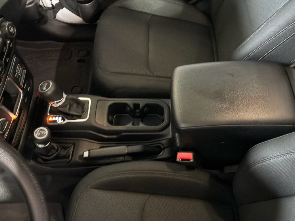 Certified 2022 Jeep Wrangler Sport AWD/4WD image 30