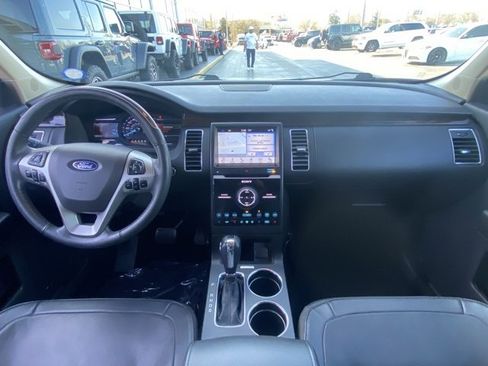Used 2019 Ford Flex Limited image 15