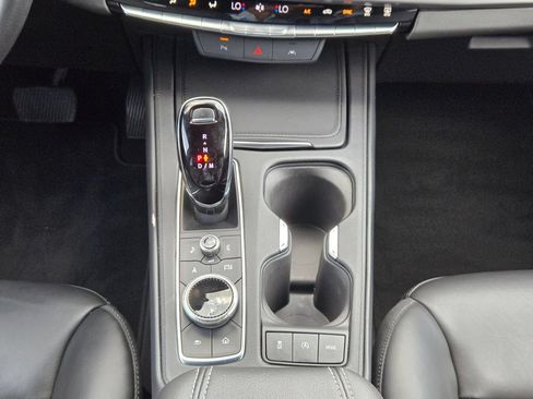 Used 2025 Cadillac XT4 Premium Luxury FWD image 19
