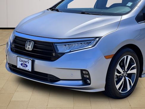 Used 2023 Honda Odyssey Touring image 37