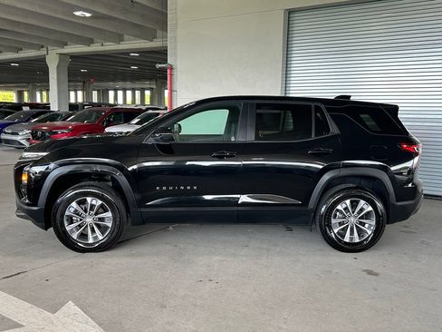 Used 2025 Chevrolet Equinox LT FWD image 8