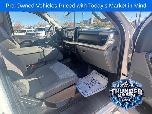 Used 2023 Ford F250 XLT w/ FX4 Off-Road Package AWD/4WD image 28