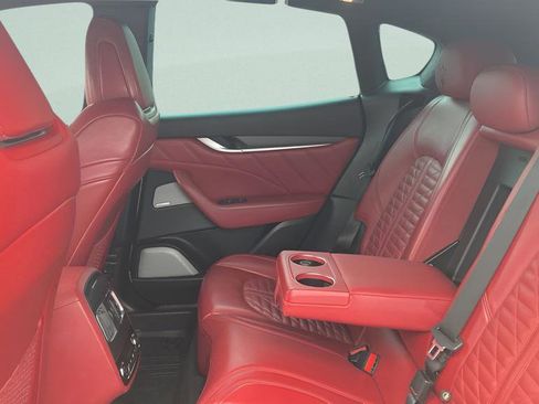 Used 2019 Maserati Levante GTS AWD/4WD image 18