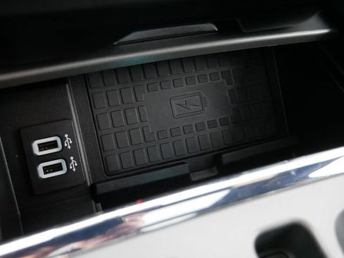 Used 2019 Ford Expedition XLT w/ Equipment Group 202A image 24