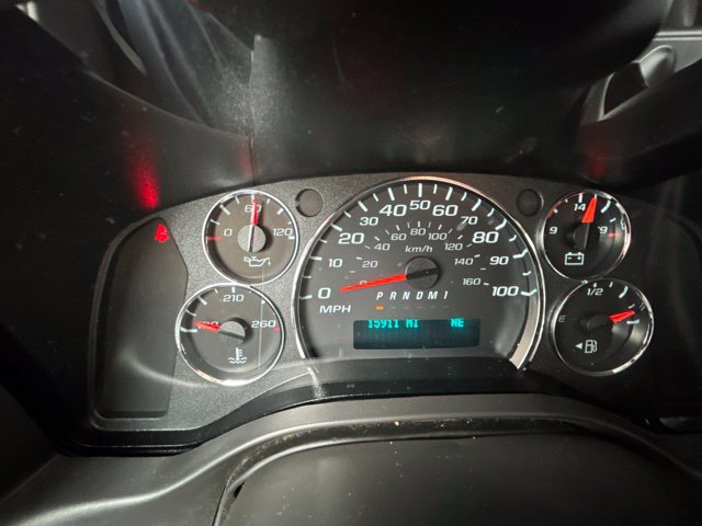 Used 2025 Chevrolet Express 3500 LT w/ LT Preferred Equipment Group RWD image 12