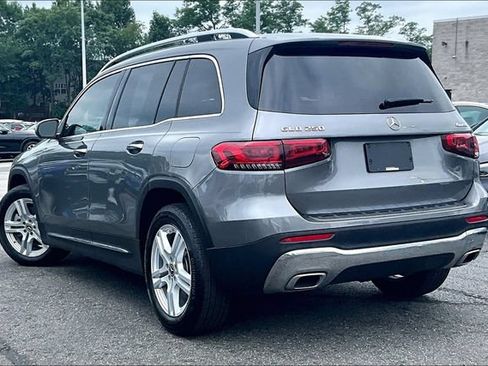 Certified 2023 Mercedes-Benz GLB 250 4MATIC w/ Premium Package image 10