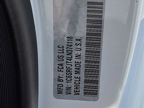 Used 2020 RAM 1500 Laramie AWD/4WD image 25