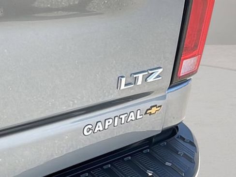 Used 2024 Chevrolet Silverado 2500 LTZ w/ LTZ Premium Package image 36