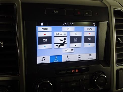 Used 2018 Ford F150 Lariat image 32