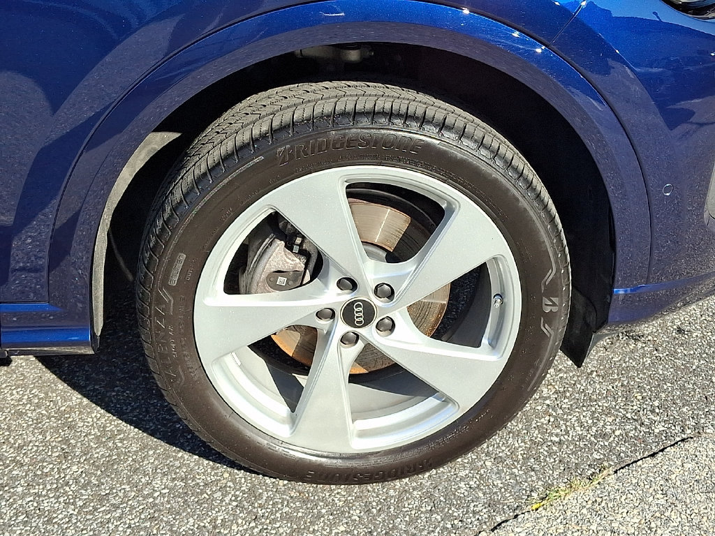 Certified 2025 Audi Q5 Premium w/ Premium Plus AWD/4WD image 8