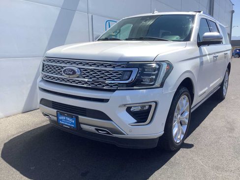Used 2018 Ford Expedition Max Platinum AWD/4WD image 9