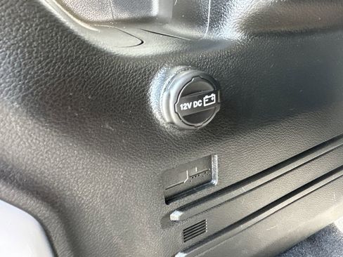 Used 2024 Jeep Wrangler Sport S image 40