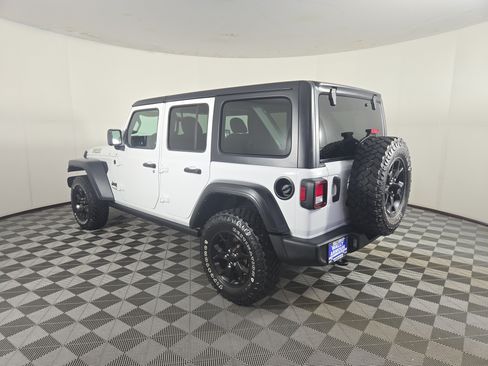 Used 2022 Jeep Wrangler Unlimited Sport AWD/4WD image 9