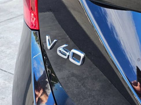 Used 2015 Volvo V60 T5 Premier FWD image 9