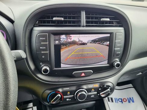 Used 2024 Kia Soul LX w/ Option Group 015 image 16