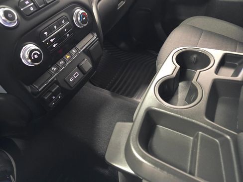 Used 2023 GMC Sierra 3500 SLE w/ Gooseneck/5TH Wheel Package image 21