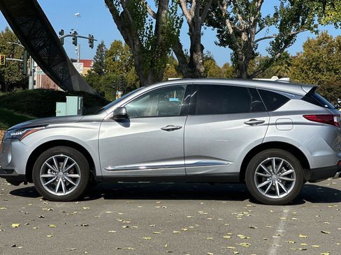 Used 2023 Acura RDX AWD w/ Technology Package image 7