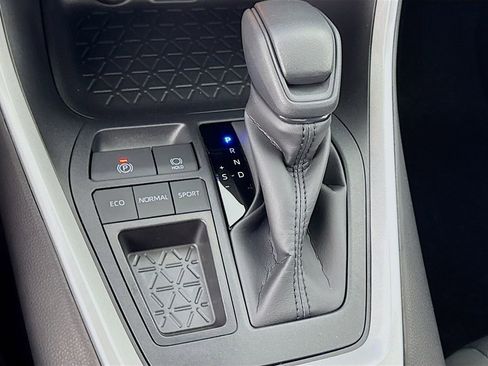 New 2025 Toyota RAV4 XLE image 21