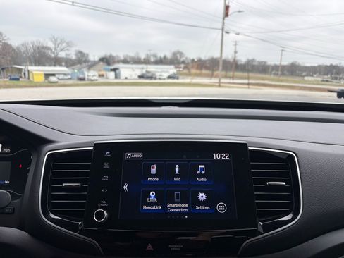 Used 2021 Honda Ridgeline Sport image 14