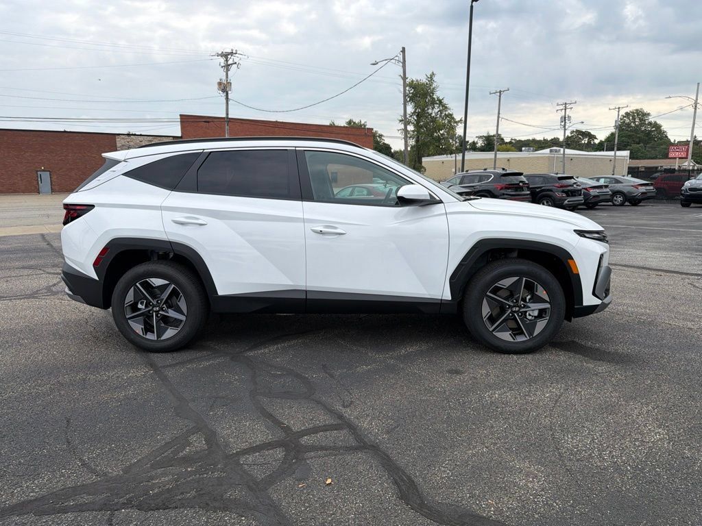 New 2026 Hyundai Tucson SEL Plus AWD/4WD image 7