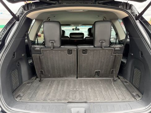 Used 2015 Nissan Pathfinder SL w/ Cargo Package AWD/4WD image 9