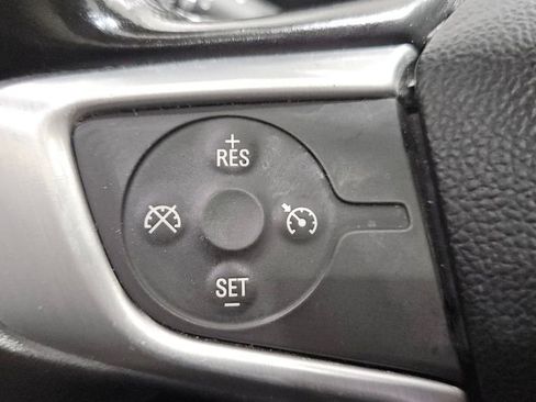 Used 2019 GMC Acadia SLT w/ Black Edition image 19