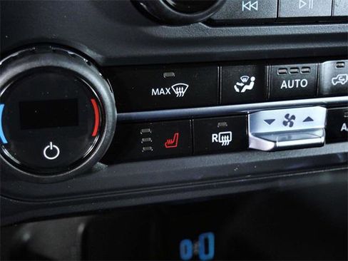 Used 2023 Ford Bronco Badlands image 21