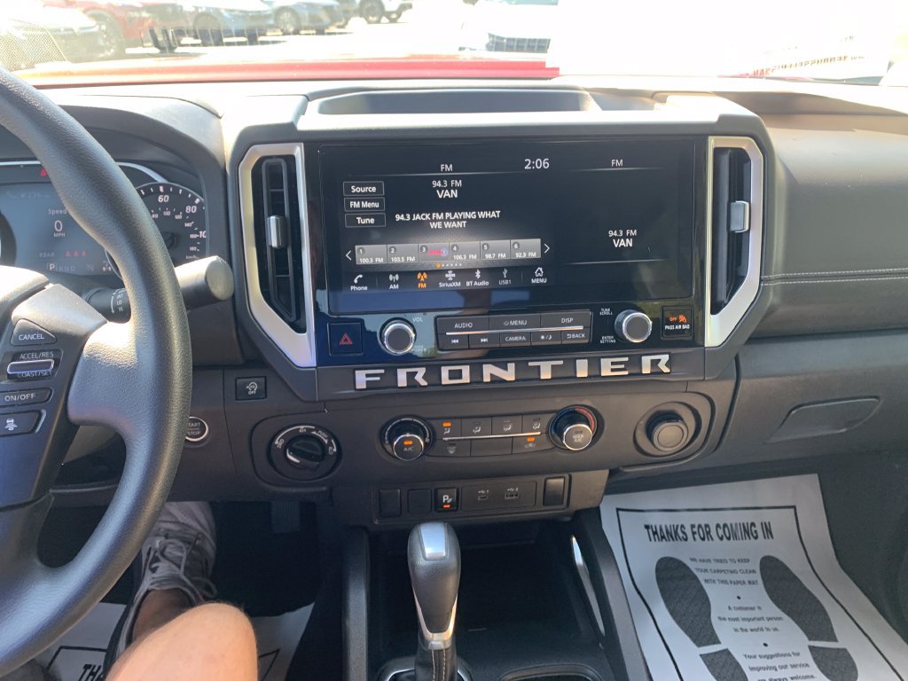 Certified 2025 Nissan Frontier SV AWD/4WD image 23