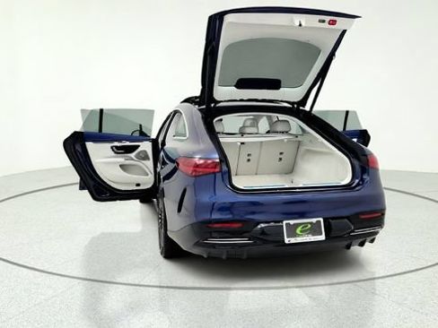 Used 2023 Mercedes-Benz EQS 450+ 4MATIC Sedan w/ Manufactur Interior Package image 17