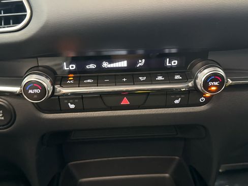 Certified 2025 MAZDA CX-30 AWD 2.5 S w/ Preferred Package image 17