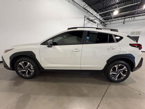 Used 2024 Subaru Crosstrek 2.0i Premium AWD/4WD image 6