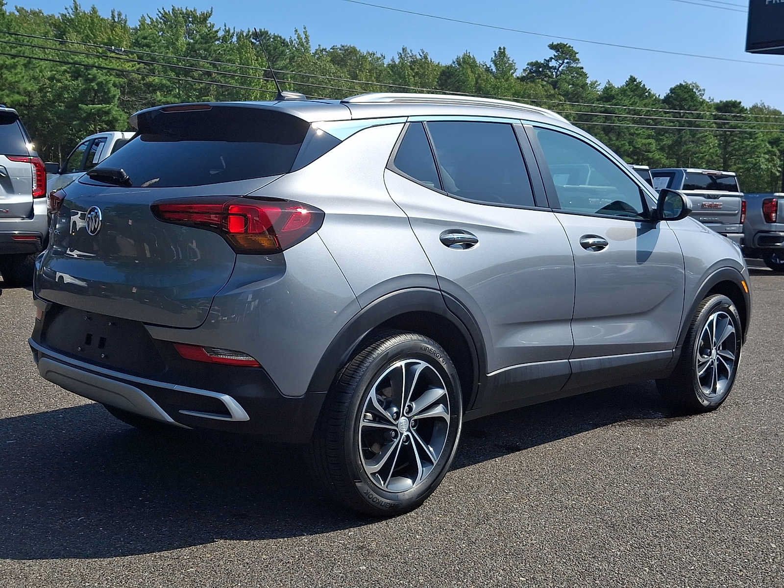 Used 2023 Buick Encore GX Select w/ Safety Package II FWD image 6