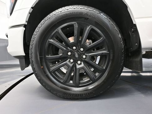 Used 2025 Ford F150 Platinum AWD/4WD image 16