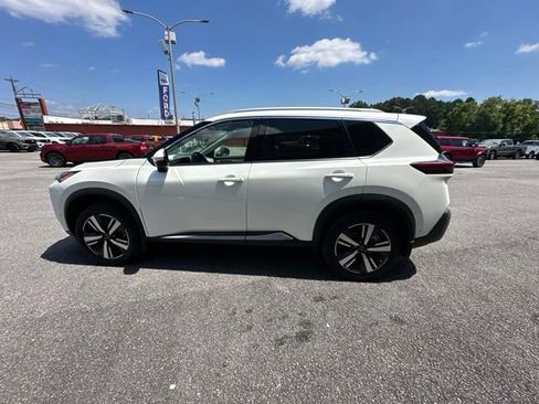 Used 2023 Nissan Rogue SL w/ SL Premium Package FWD image 10