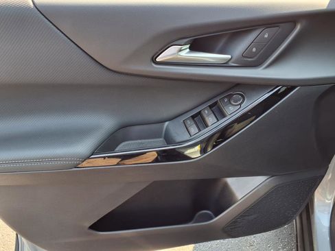 New 2026 Chevrolet Equinox LT image 10