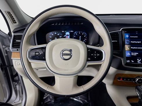 Used 2021 Volvo XC90 T6 Momentum w/ Protection Package Premier image 13