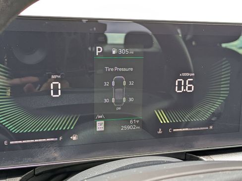 Used 2025 Kia K4 FWD image 22