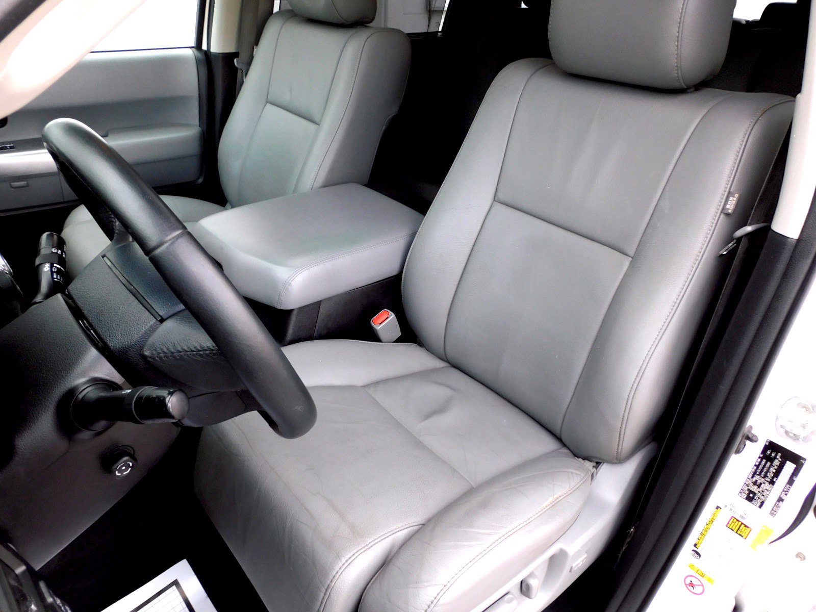 Used 2019 Toyota Sequoia Limited w/ Safety & Convenience Package AWD/4WD image 14