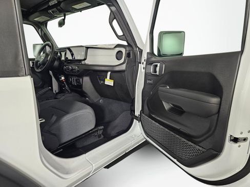 New 2026 Jeep Wrangler Sport AWD/4WD image 39