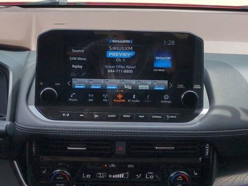 Used 2023 Nissan Rogue Platinum w/ Platinum Premium Package FWD image 16