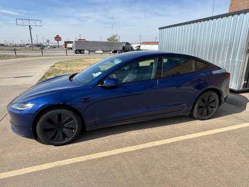 Used 2025 Tesla Model 3 Long Range image 3