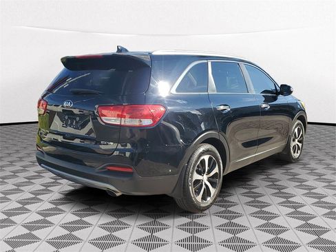 Used 2016 Kia Sorento EX image 6