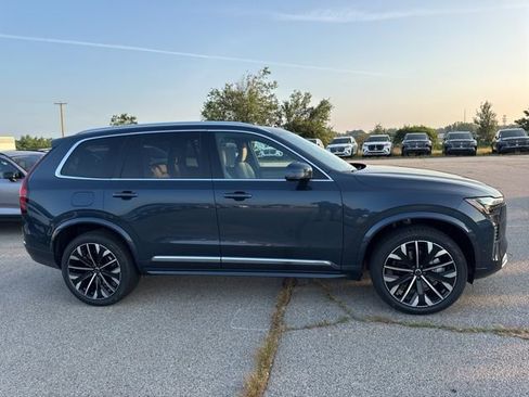 New 2026 Volvo XC90 B6 Plus w/ Protection Package Premier image 2