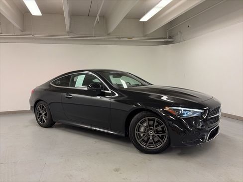 Certified 2026 Mercedes-Benz CLE 300 4MATIC Coupe image 8